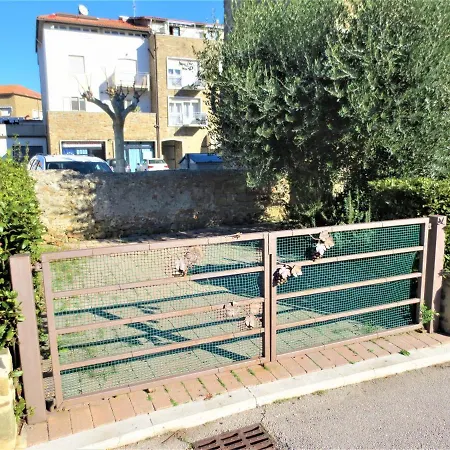 Holiday home Caratteristica Torre Con Giardino E Posto Auto